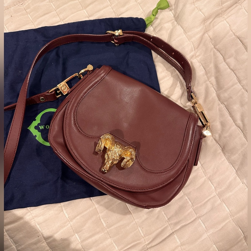 C. Wonder oxblood ram head Crossbody bag burgundy